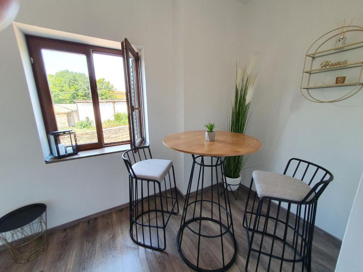 Arena Delight Studio Apartments بولا المظهر الخارجي الصورة