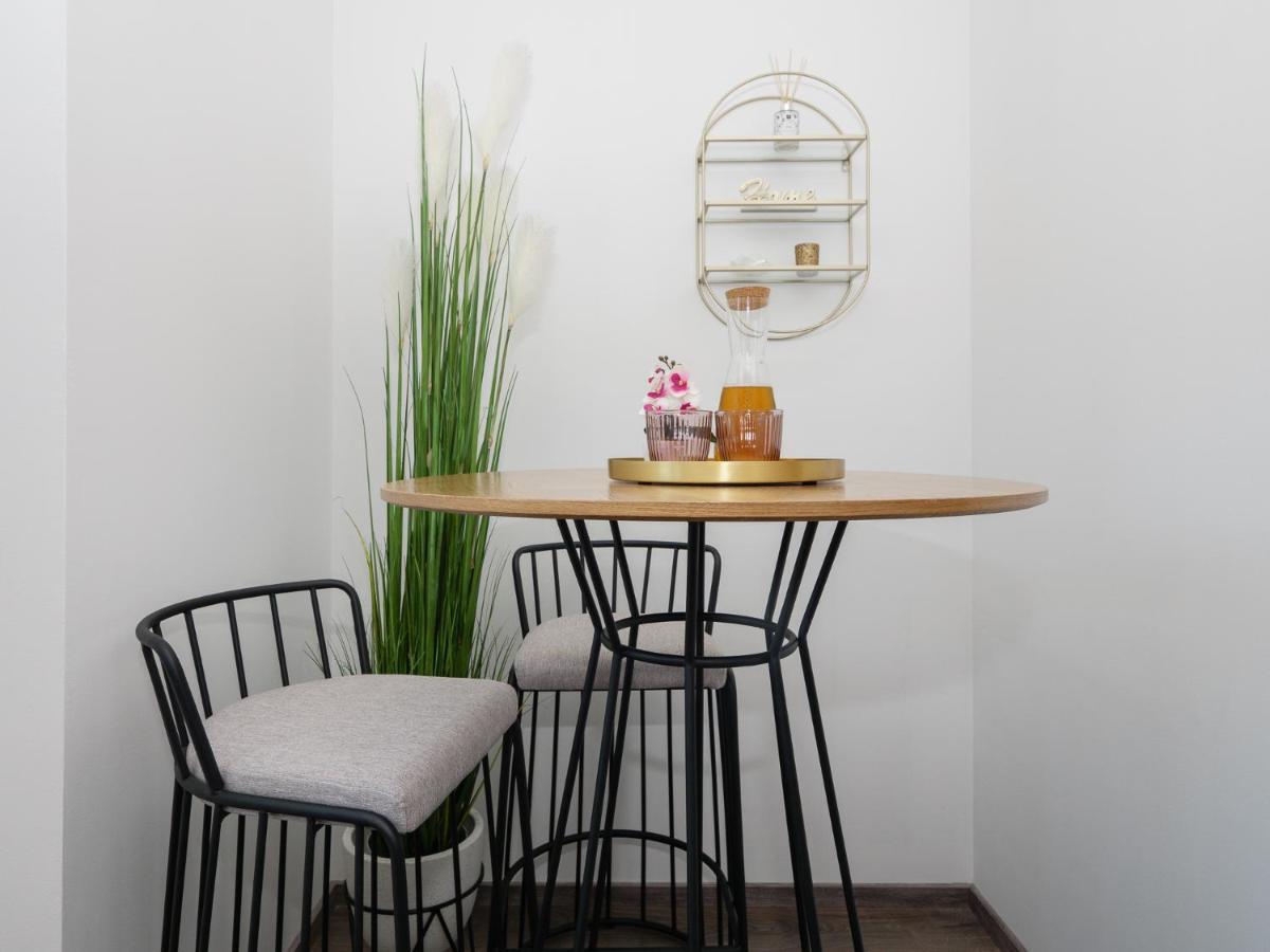 Arena Delight Studio Apartments بولا المظهر الخارجي الصورة