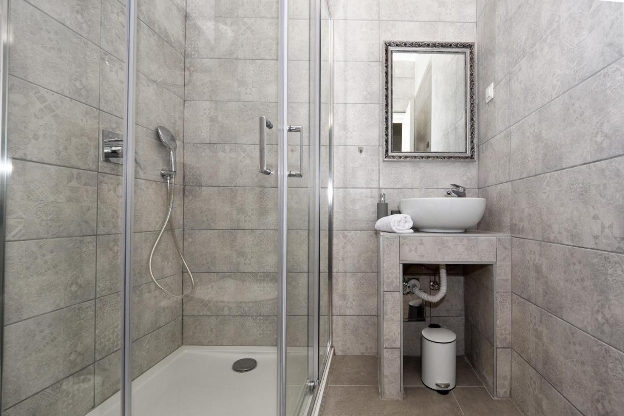 Arena Delight Studio Apartments بولا المظهر الخارجي الصورة