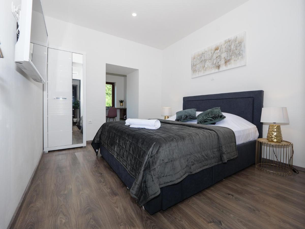 Arena Delight Studio Apartments بولا المظهر الخارجي الصورة
