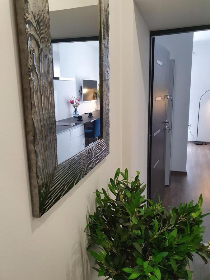 Arena Delight Studio Apartments بولا المظهر الخارجي الصورة
