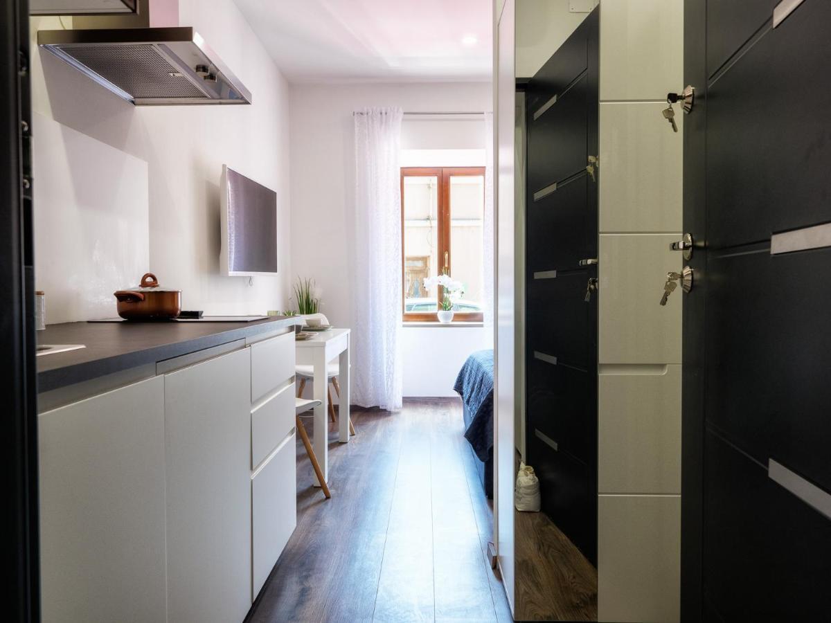 Arena Delight Studio Apartments بولا المظهر الخارجي الصورة
