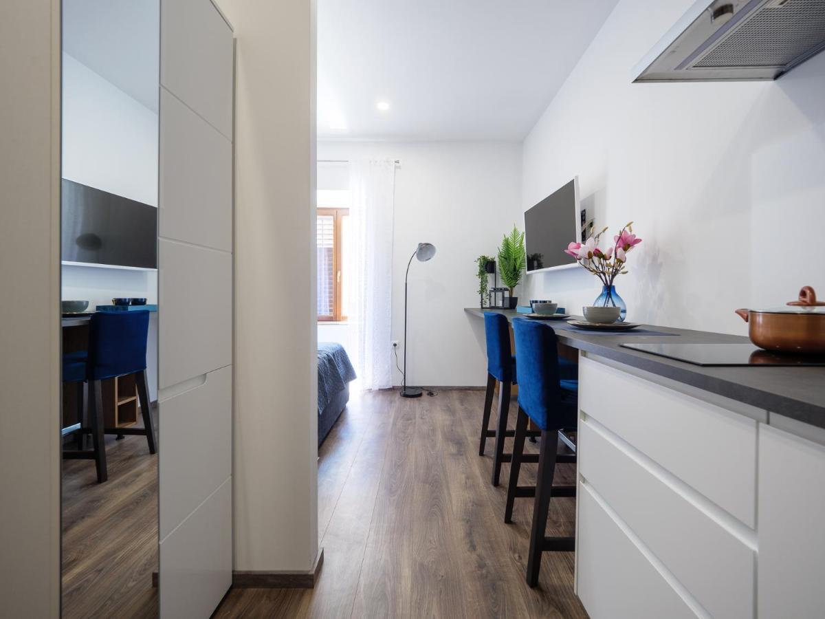 Arena Delight Studio Apartments بولا المظهر الخارجي الصورة