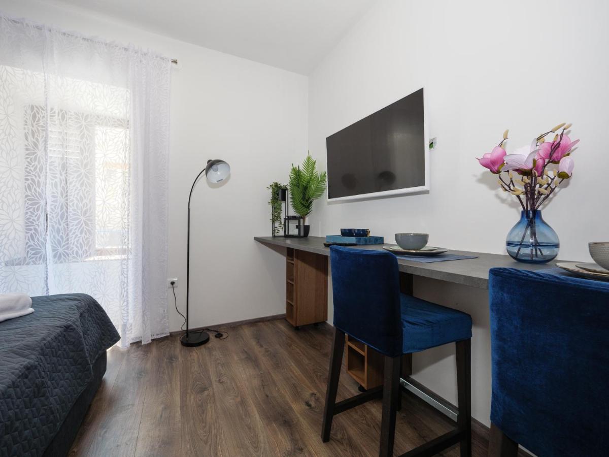 Arena Delight Studio Apartments بولا المظهر الخارجي الصورة